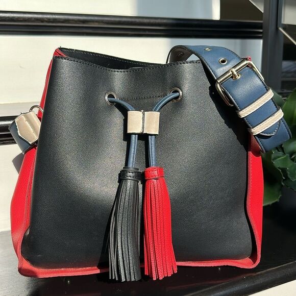 RoxyMilo Tricolor Vegan Leather Shoulder Tote Crossbody Bag with Tassels - Picture 2 of 13